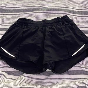 lululemon hotty hot short 4”